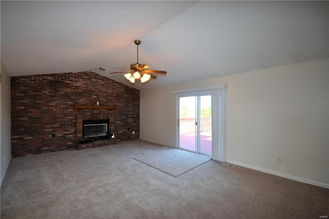 6033 Lakeside Drive Waterloo, IL 62298 - Photo 9 of 42 Gallery Image 9