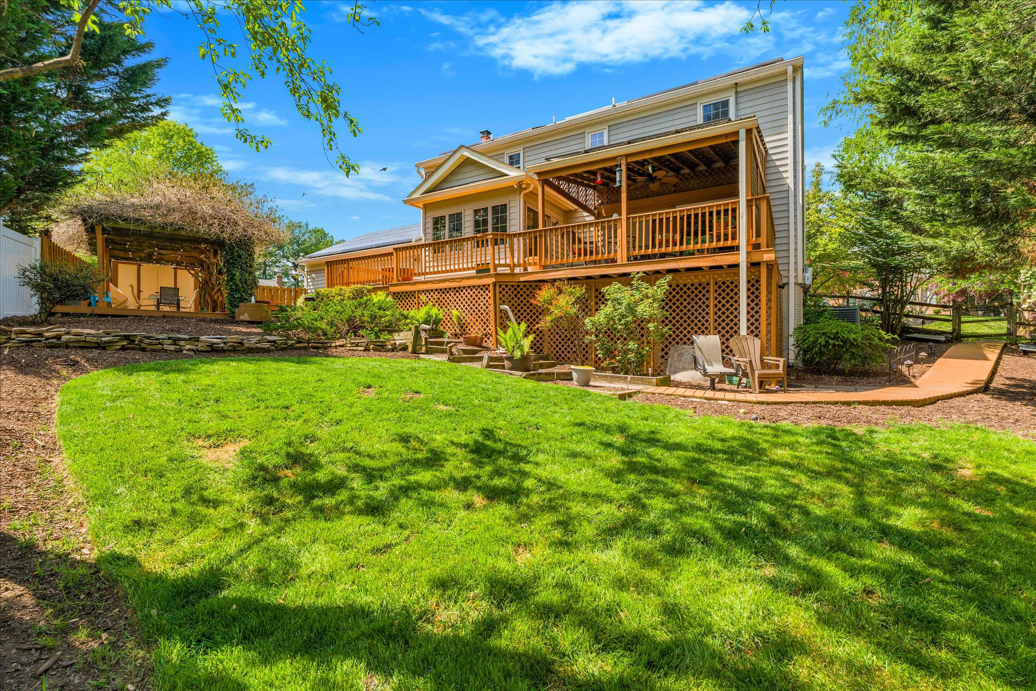 12400 Triple Crown Road Gaithersburg, MD 20878 - Photo 42 of 45 Backyard and Rear Exterior