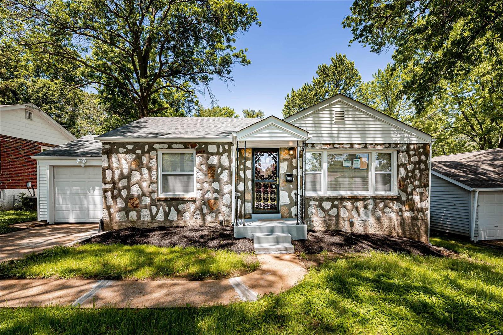 8133 Titus Road St. Louis, MO 63114 - Photo 1 of 18 Gallery Image 1