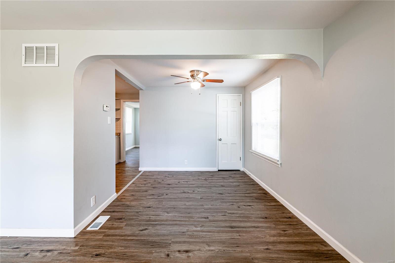 8133 Titus Road St. Louis, MO 63114 - Photo 4 of 18 Gallery Image 4