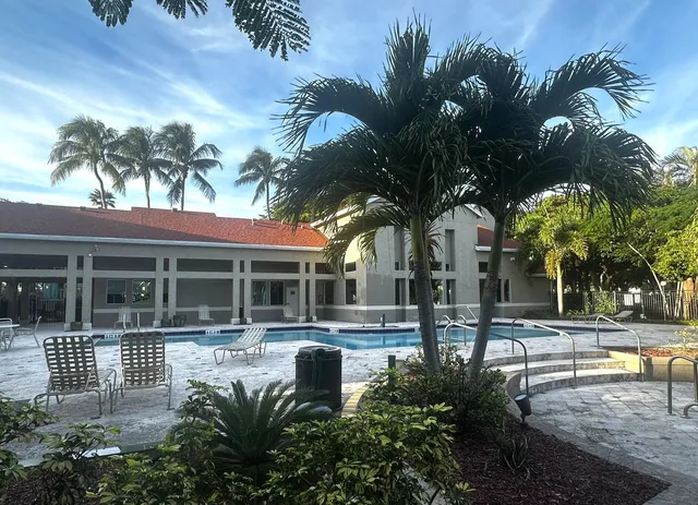 $2,150 | 1825 Palm Cove Boulevard, Unit 109, Delray Beach, FL 33445