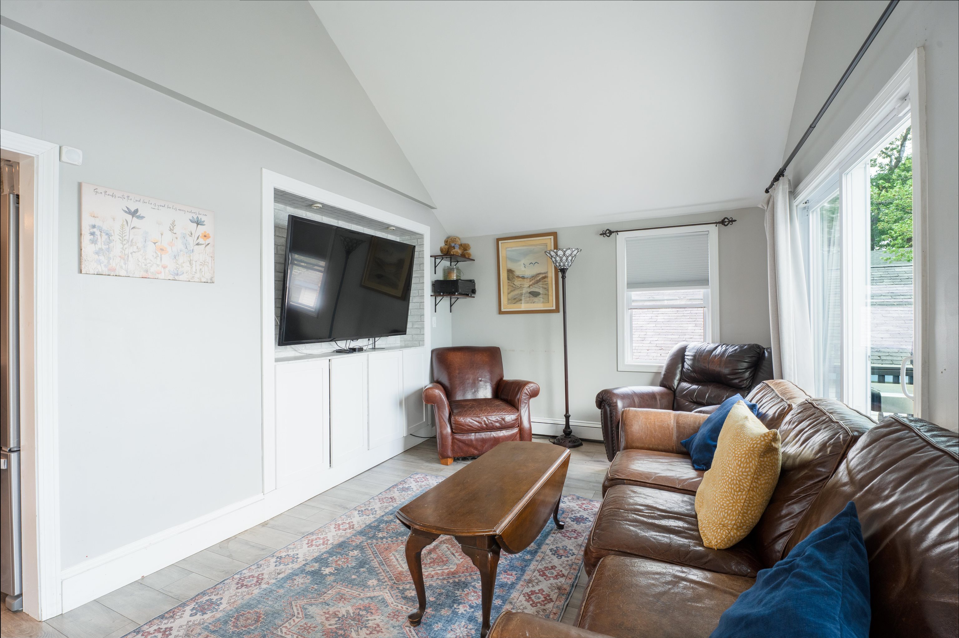 15 Maple Street Kingston, NH 03848 - Photo 11 of 51