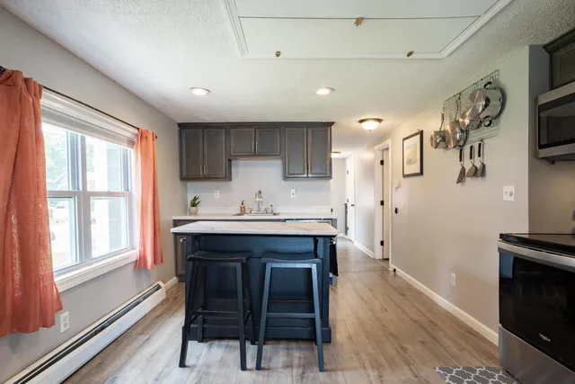 $550,000 | 15 Maple Street, Kingston, NH 03848