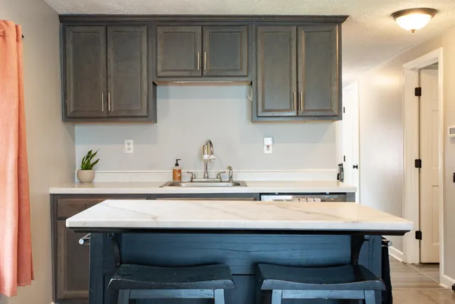 $550,000 | 15 Maple Street, Kingston, NH 03848