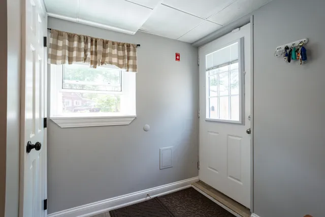 $550,000 | 15 Maple Street, Kingston, NH 03848