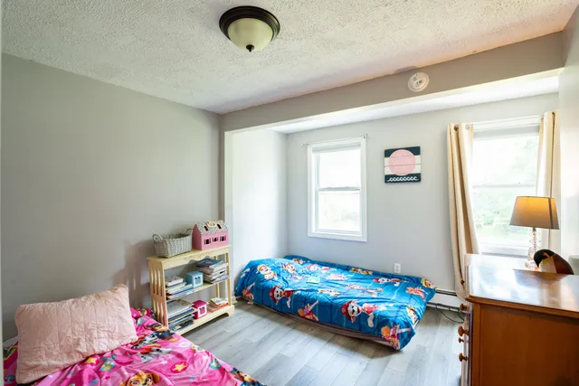 $550,000 | 15 Maple Street, Kingston, NH 03848