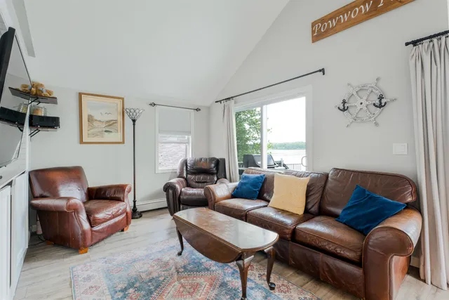 $550,000 | 15 Maple Street, Kingston, NH 03848