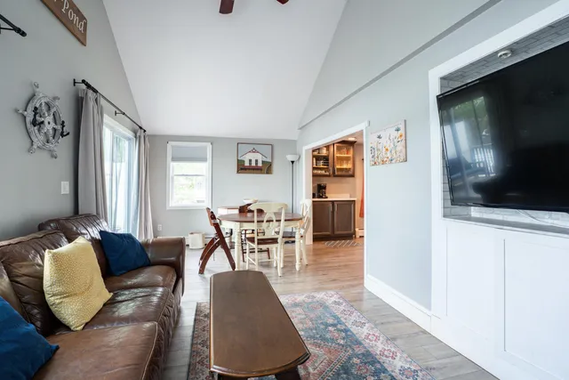 $550,000 | 15 Maple Street, Kingston, NH 03848