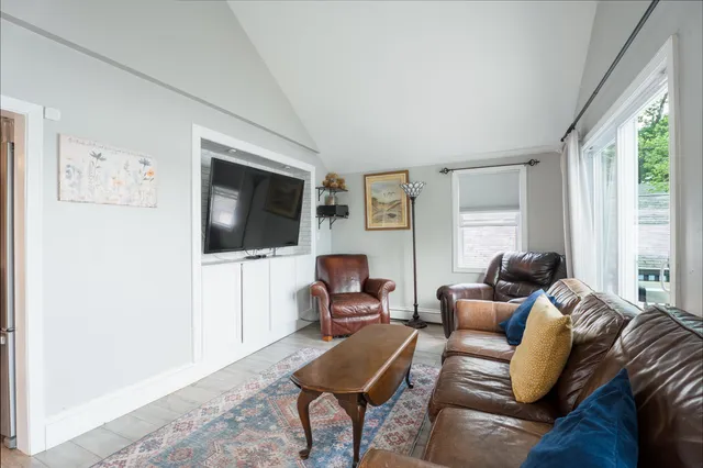 $550,000 | 15 Maple Street, Kingston, NH 03848