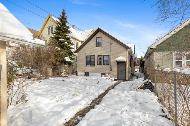 $190,000 | 2929 North 25th Street, Milwaukee, WI 53206