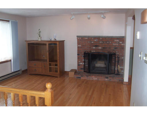 5 Hycrest Road Charlton, MA 01507 - Photo 3 of 23 Gallery Image 3