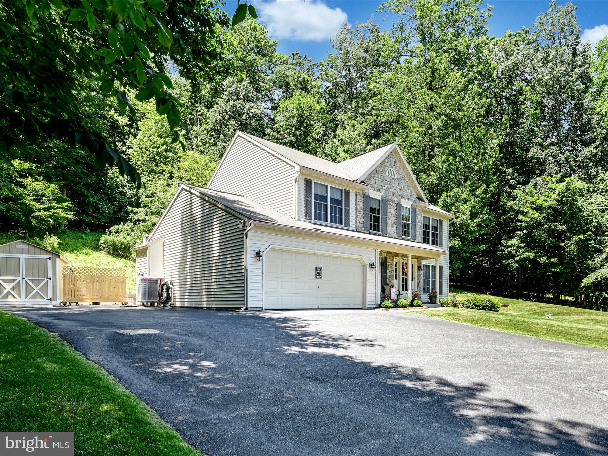 514 Estate Road Morgantown, PA 19543 - Photo 3 of 34 Gallery Image 3