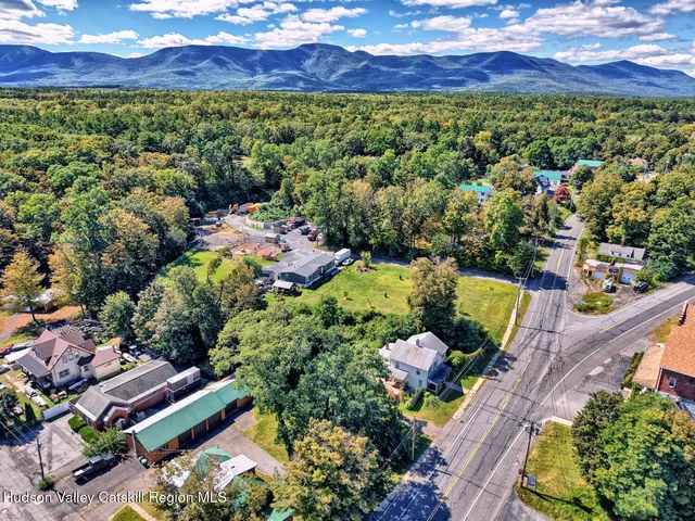 $424,900 | 606 Main Street, Cairo, NY 12413