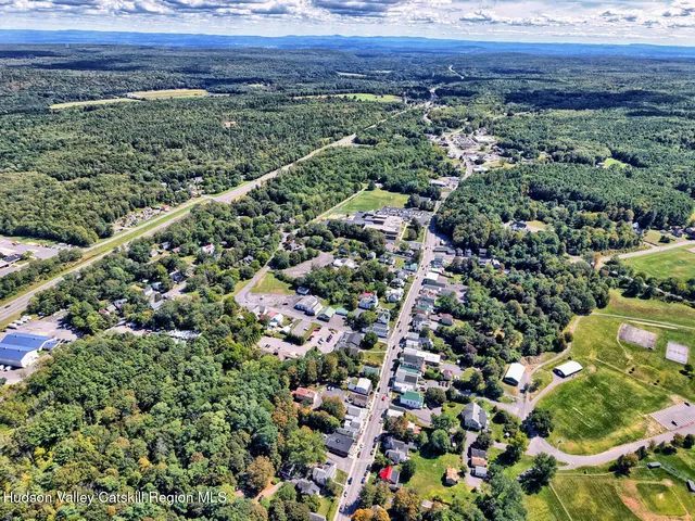 $424,900 | 606 Main Street, Cairo, NY 12413