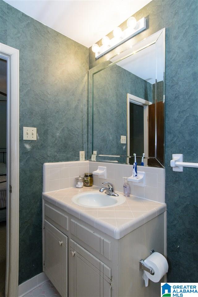 3411 Loch Ridge Drive Birmingham, AL 35216 - Photo 23 of 41