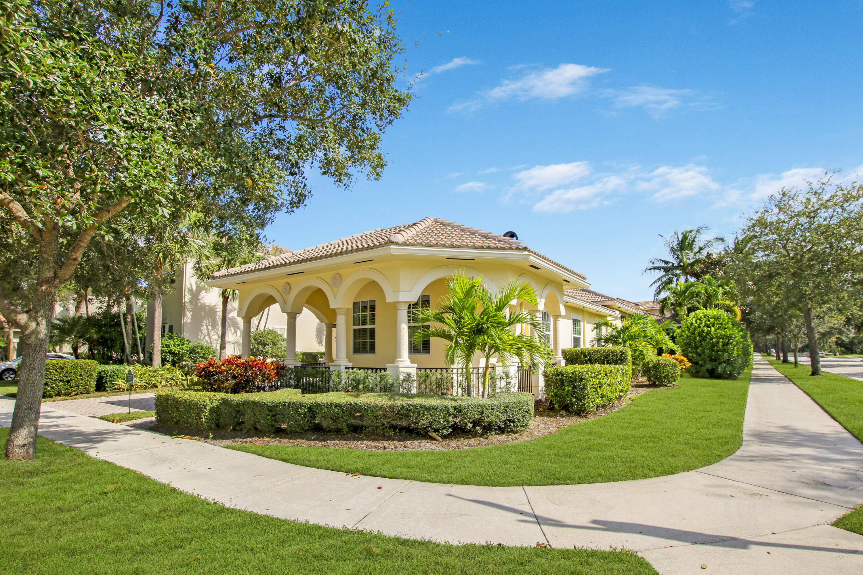 122 Via Santa Cruz Jupiter, FL 33458 - Photo 35 of 36 Front