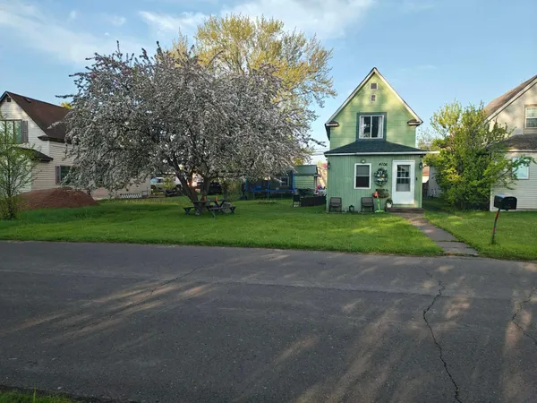 $179,999 | 4106 East 1st Street, Superior, WI 54880