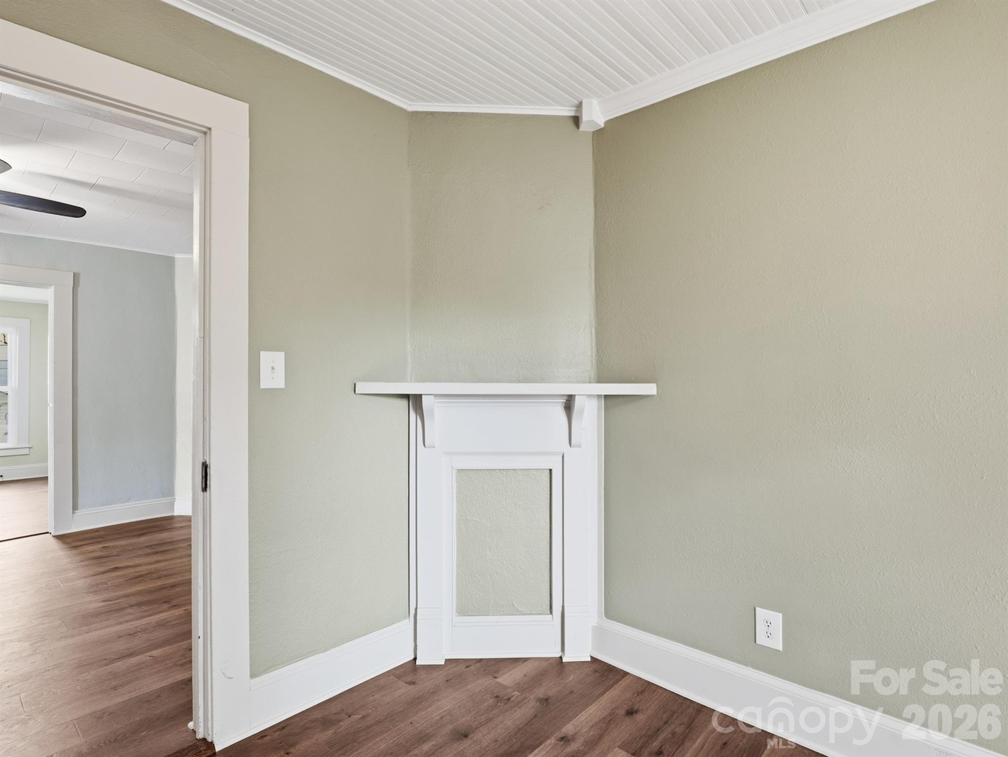 61 27th Street Northwest Hickory, NC 28601 - Photo 14 of 30