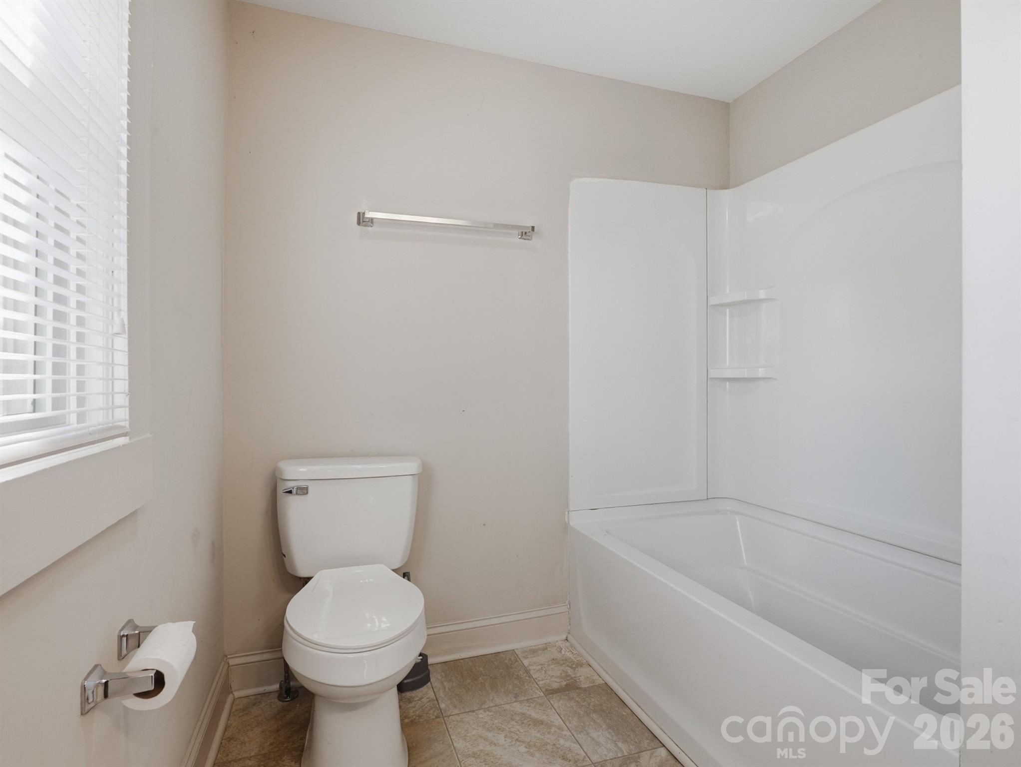 61 27th Street Northwest Hickory, NC 28601 - Photo 16 of 30