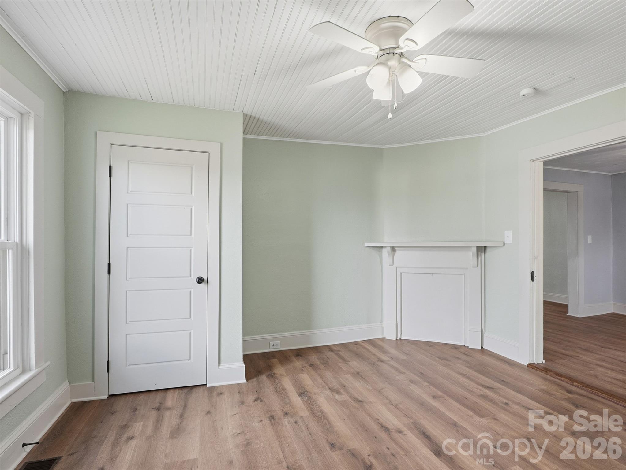 61 27th Street Northwest Hickory, NC 28601 - Photo 17 of 30