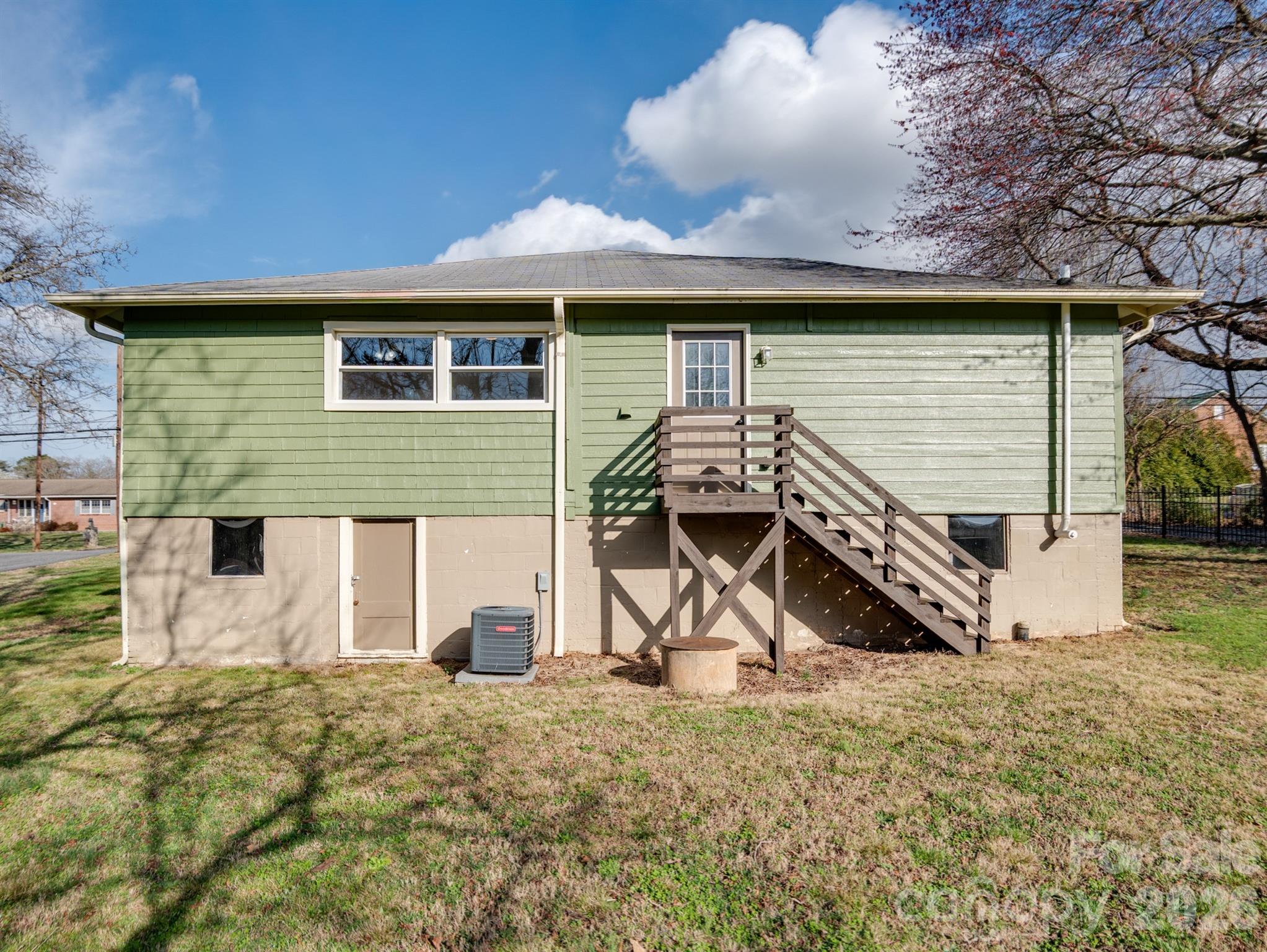 61 27th Street Northwest Hickory, NC 28601 - Photo 25 of 30