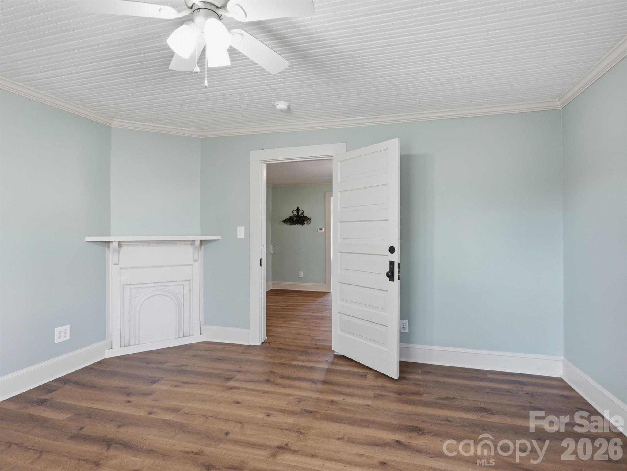 61 27th Street Northwest Hickory, NC 28601 - Photo 10 of 30