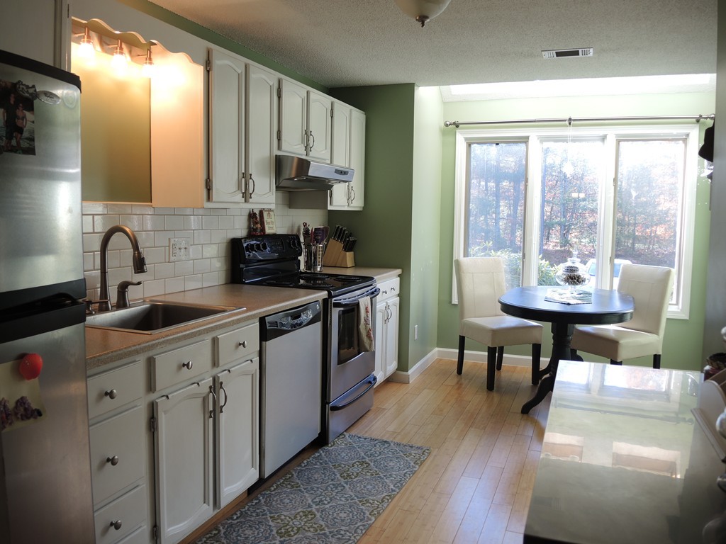 423 Maple Brook Road, Unit 423 Bellingham, MA 02019 - Photo 3 of 24 Gallery Image 3