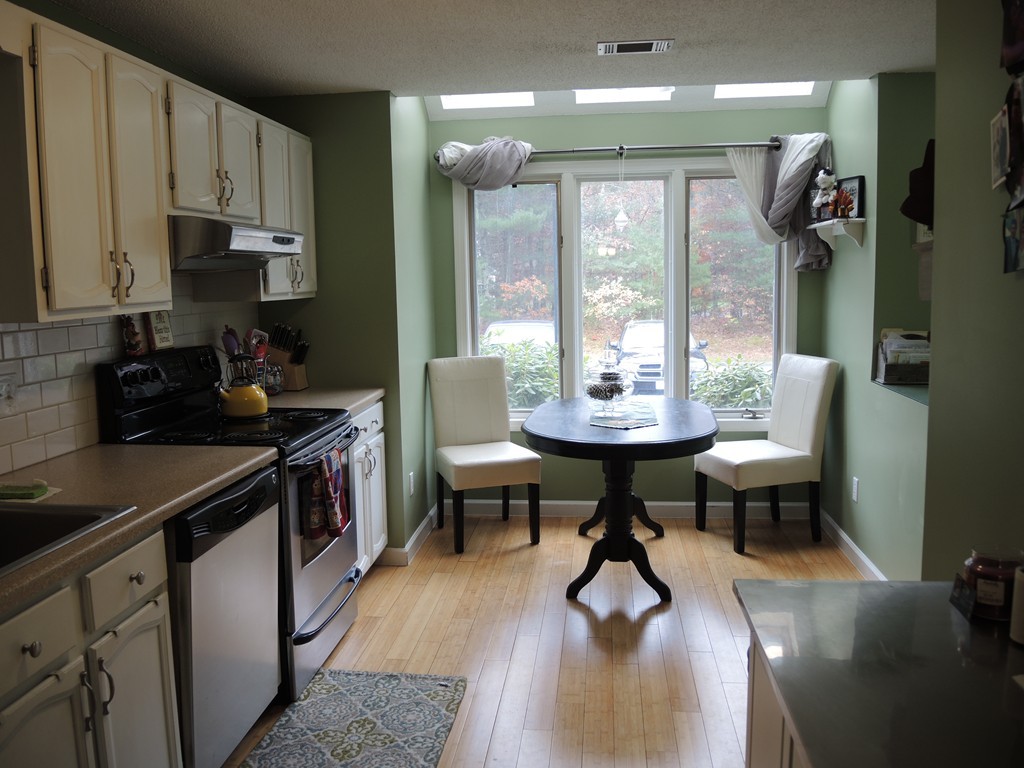 423 Maple Brook Road, Unit 423 Bellingham, MA 02019 - Photo 6 of 24 Gallery Image 6