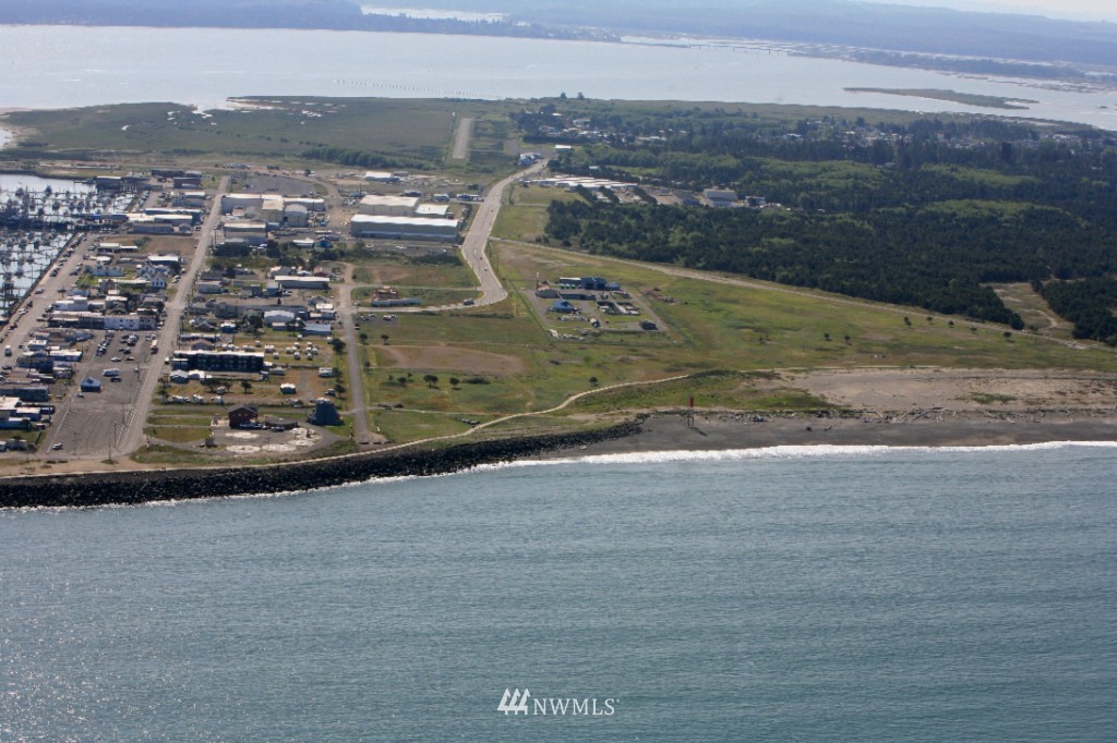 360 Jetty Haul Road Westport, WA 98595 - Photo 2 of 5 a view of a city