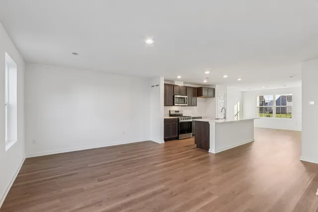 $364,990 | 1389 Oakfield Lane, Pingree Grove, IL 60140