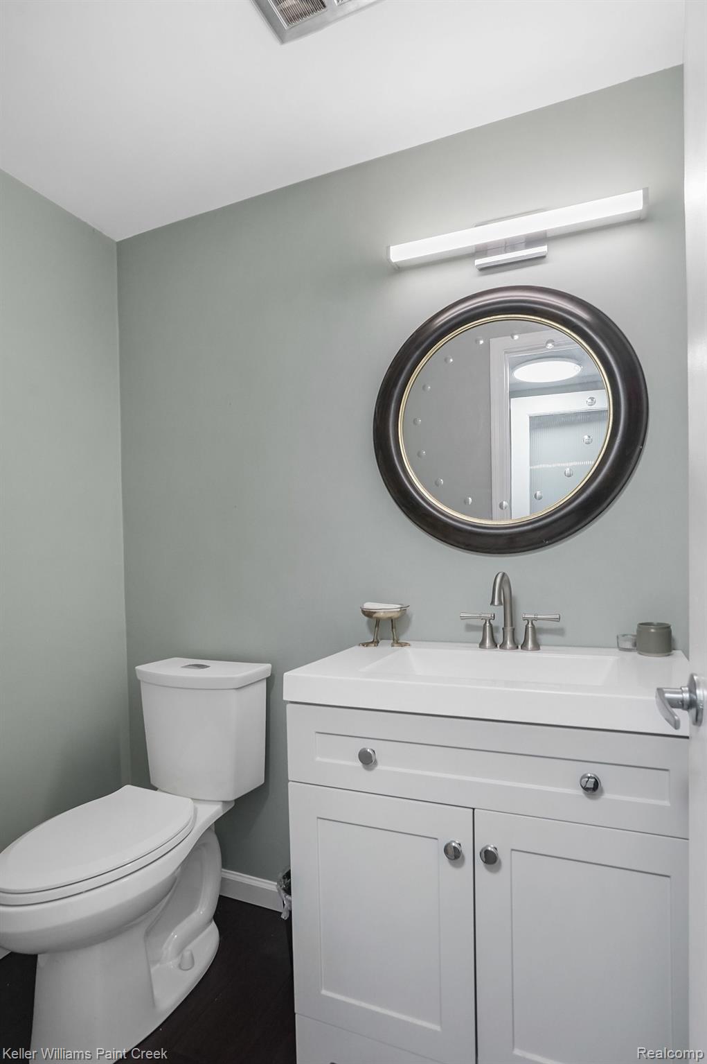 440 Miller Avenue Rochester, MI 48307 - Photo 20 of 32 1st-floor Powder Room