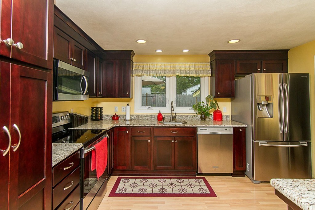 77 Yvonne Road Bellingham, MA 02019 - Photo 2 of 25 Gallery Image 2