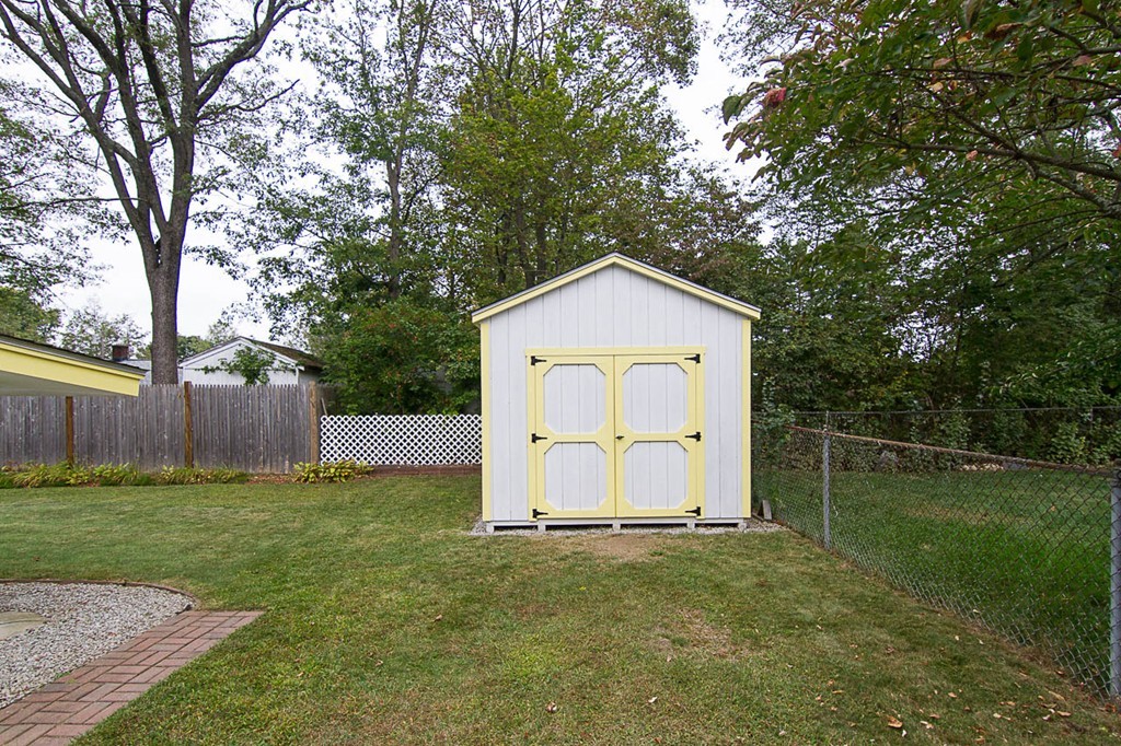 77 Yvonne Road Bellingham, MA 02019 - Photo 21 of 25 Gallery Image 21
