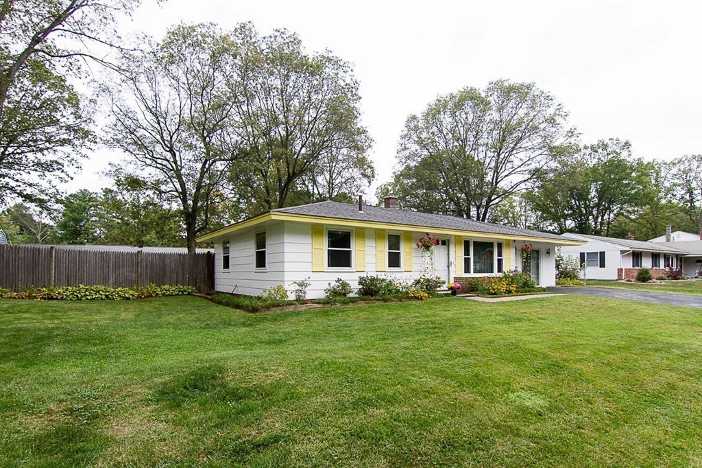 77 Yvonne Road Bellingham, MA 02019 - Photo 24 of 25 Gallery Image 24