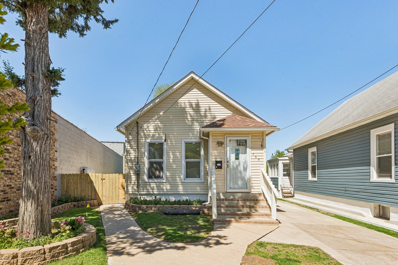 700 Villa Street Elgin, IL 60120 - Photo 1 of 22