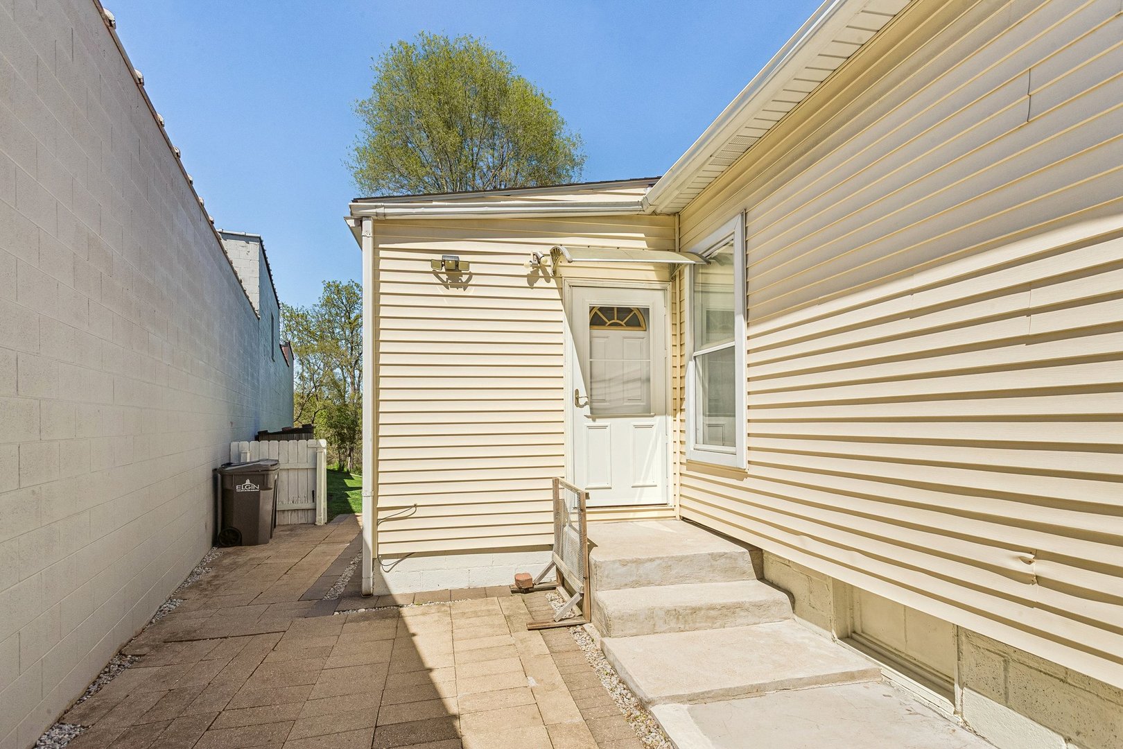 700 Villa Street Elgin, IL 60120 - Photo 17 of 22