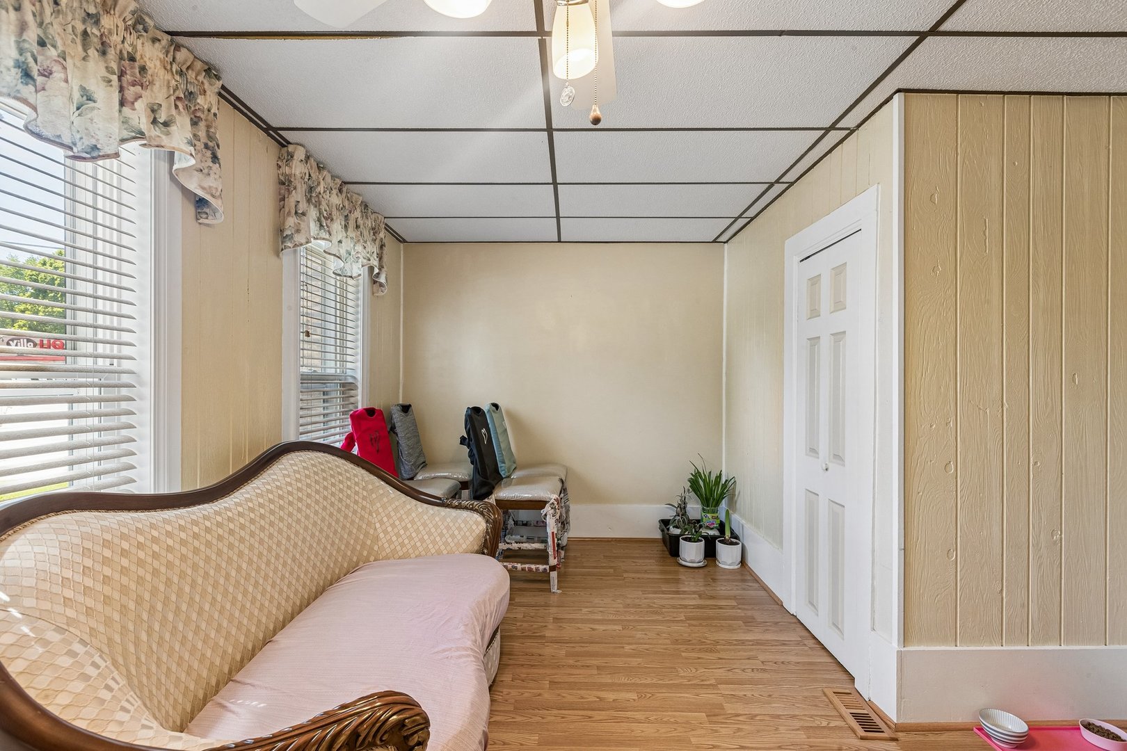 700 Villa Street Elgin, IL 60120 - Photo 2 of 22