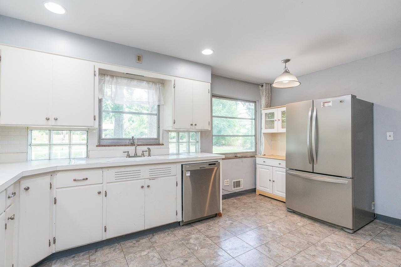 3522 West Henderson Road Columbus, OH 43220 - Photo 15 of 45 Gallery Image 15