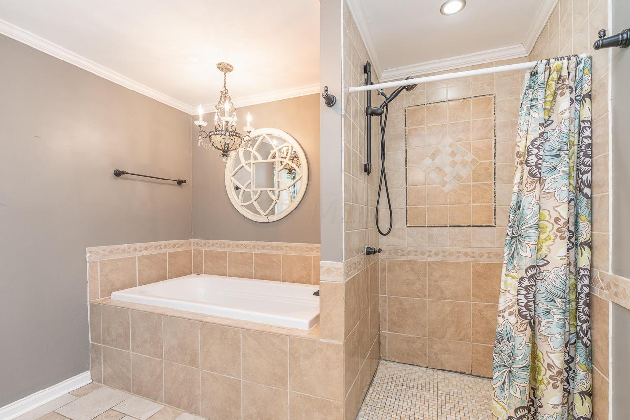3522 West Henderson Road Columbus, OH 43220 - Photo 28 of 45 Gallery Image 28