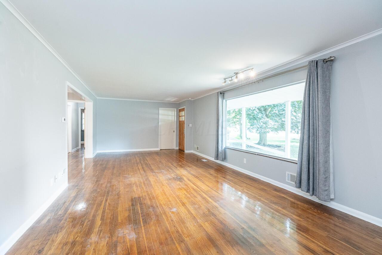 3522 West Henderson Road Columbus, OH 43220 - Photo 9 of 45 Gallery Image 9