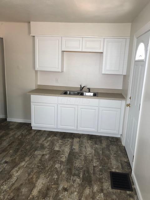 2713-2715 Eakin Road Columbus, OH 43204 - Photo 12 of 35