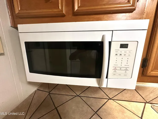 $61,900 | 3925 Camilla Drive, Jackson, MS 39212