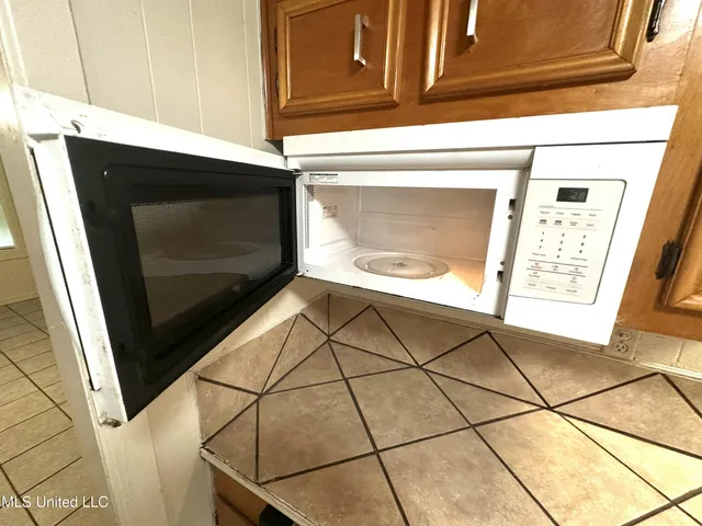 $61,900 | 3925 Camilla Drive, Jackson, MS 39212