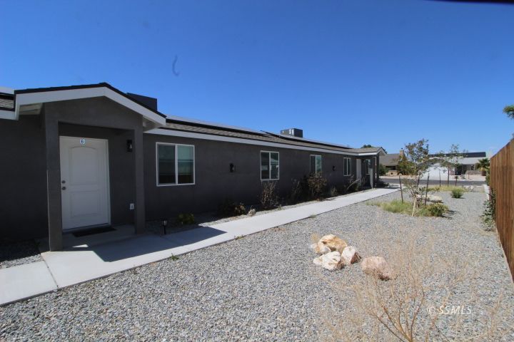 915 West Dolphin Avenue Ridgecrest, CA 93555 - Photo 4 of 19