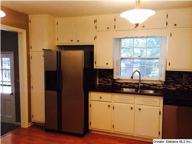 1300 Overwood Road Birmingham, AL 35222 - Photo 8 of 23