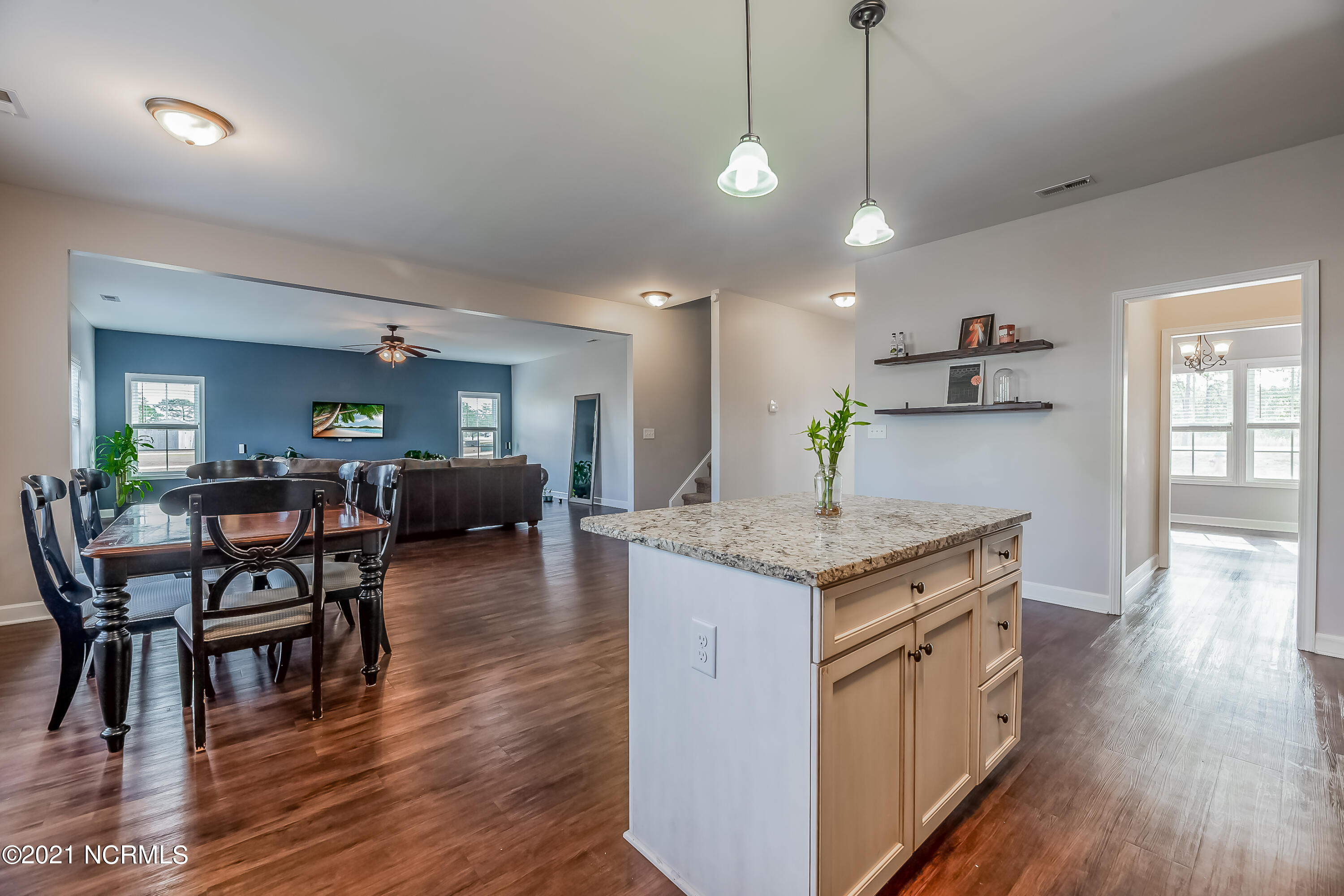 362 Inverness Drive Hubert, NC 28539 - Photo 16 of 56 16KITCHEN