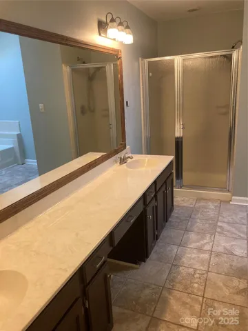 $490,000 | 4321 Silvermere Way, Charlotte, NC 28269