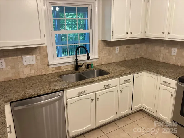 $490,000 | 4321 Silvermere Way, Charlotte, NC 28269