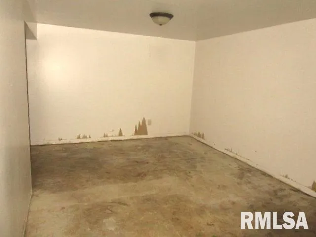 $89,900 | 2204 Easter Avenue, Pekin, IL 61554