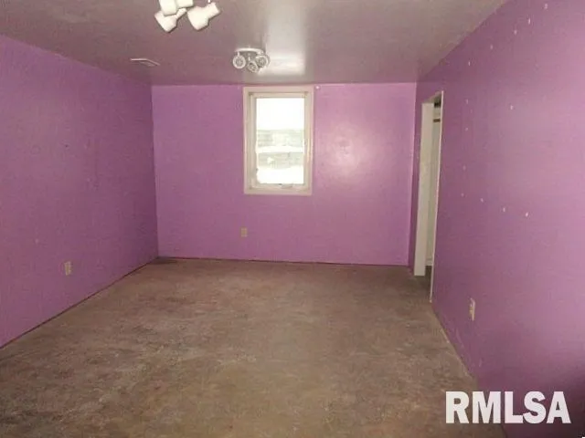 $89,900 | 2204 Easter Avenue, Pekin, IL 61554